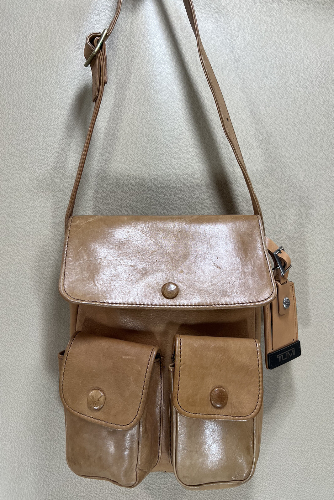 RARE TUMI 1970\'s COLUMBIAN LEATHER VINTAGE Small 9” Shoulder Bag