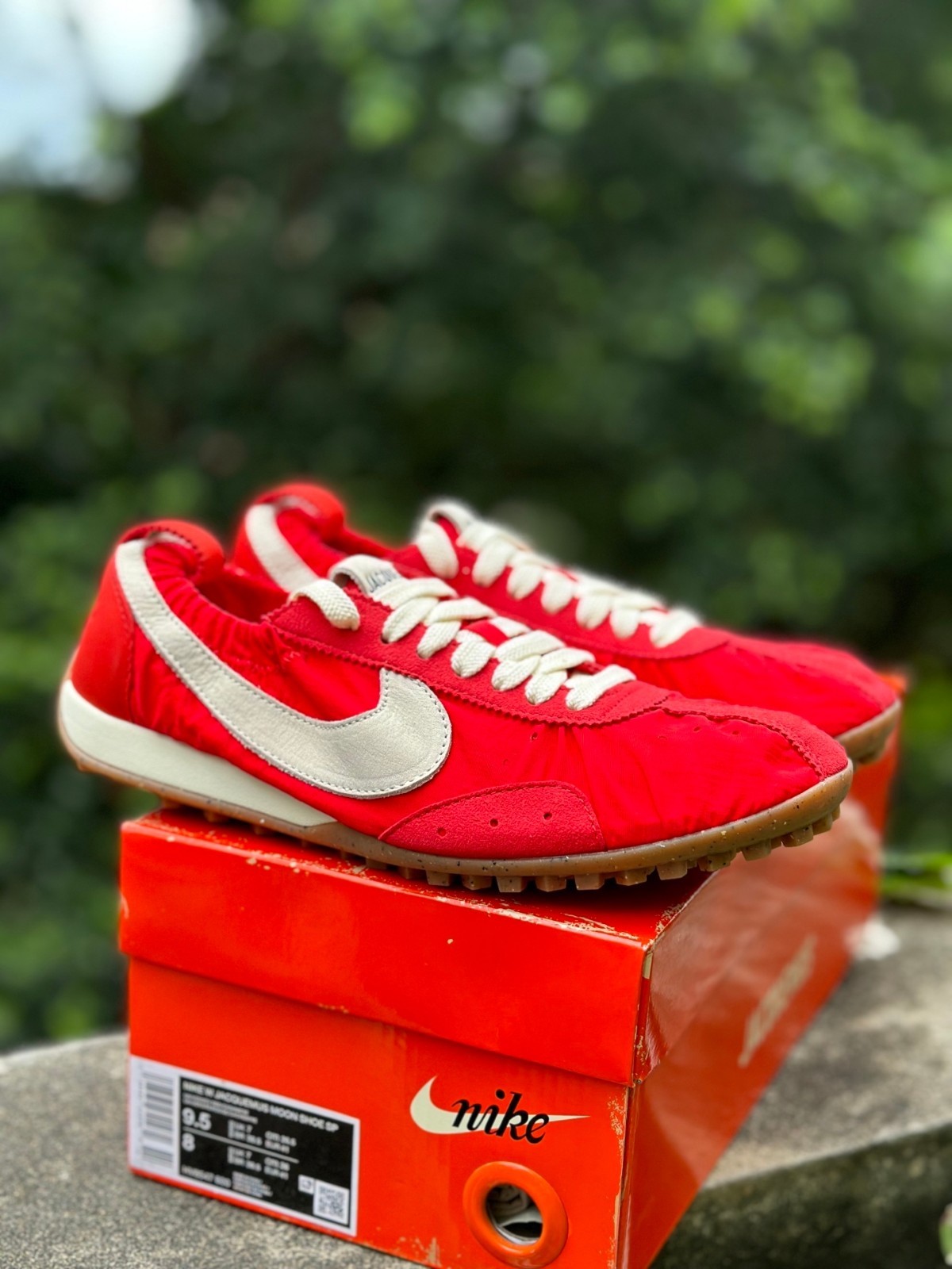HV8547-600 New Jacquemus x Nike Moon Shoe SP 'University Red' Men’s Shoes