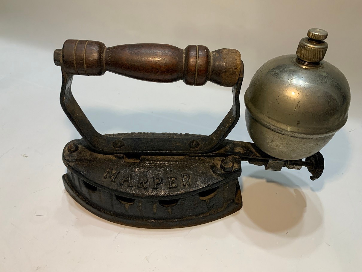 ARGENTINA year 1925  antique clothes IRON - MARPER 