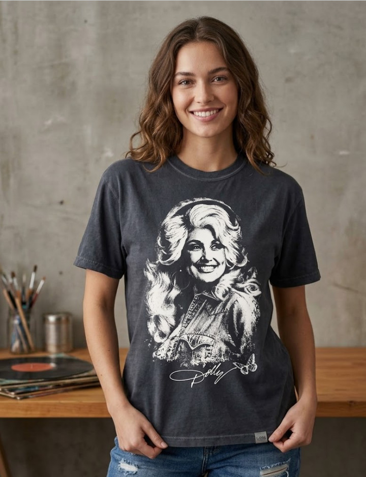 Vintage Dolly Parton Graphic Shirt Retro Country Music Legend Butterfly T-Shirt Vintage Dolly Parton Graphic Shirt Retro Country Music Legend Butterfly T-Shirt