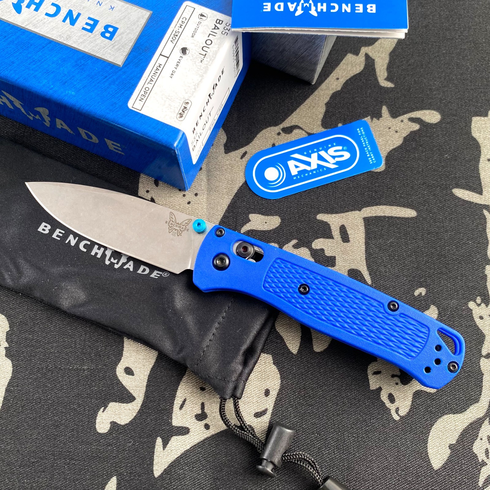 Benchmade 535 Custom Bugout CPM-S30V BLADE Blue Grivory Handle Folding Knife Benchmade 535 Custom Bugout CPM-S30V BLADE Blue Grivory Handle Folding Knife