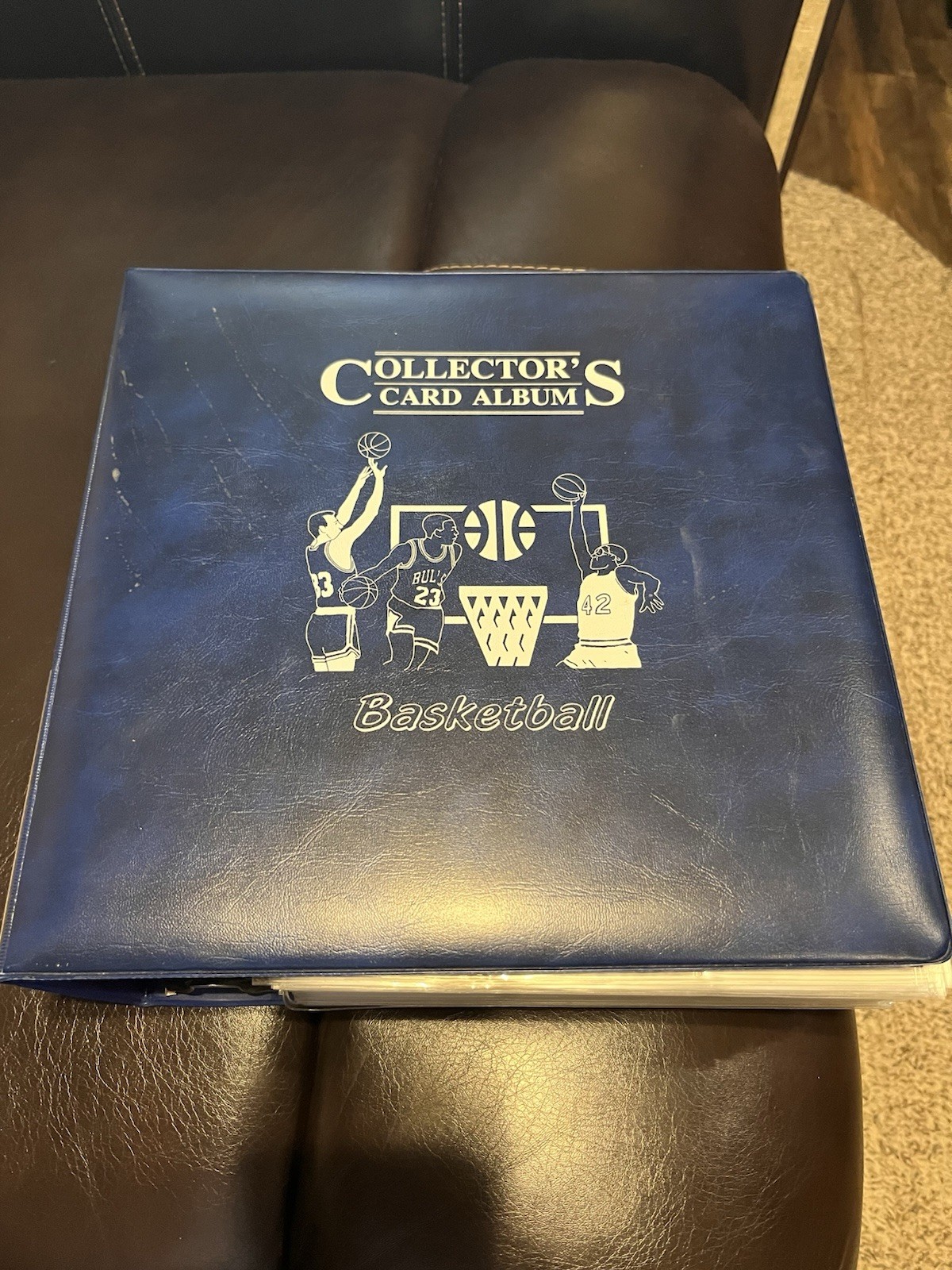Vintage 1992-93 Basketball Cards Lot . FULL BINDER - Upperdeck, Fleer, Skybox