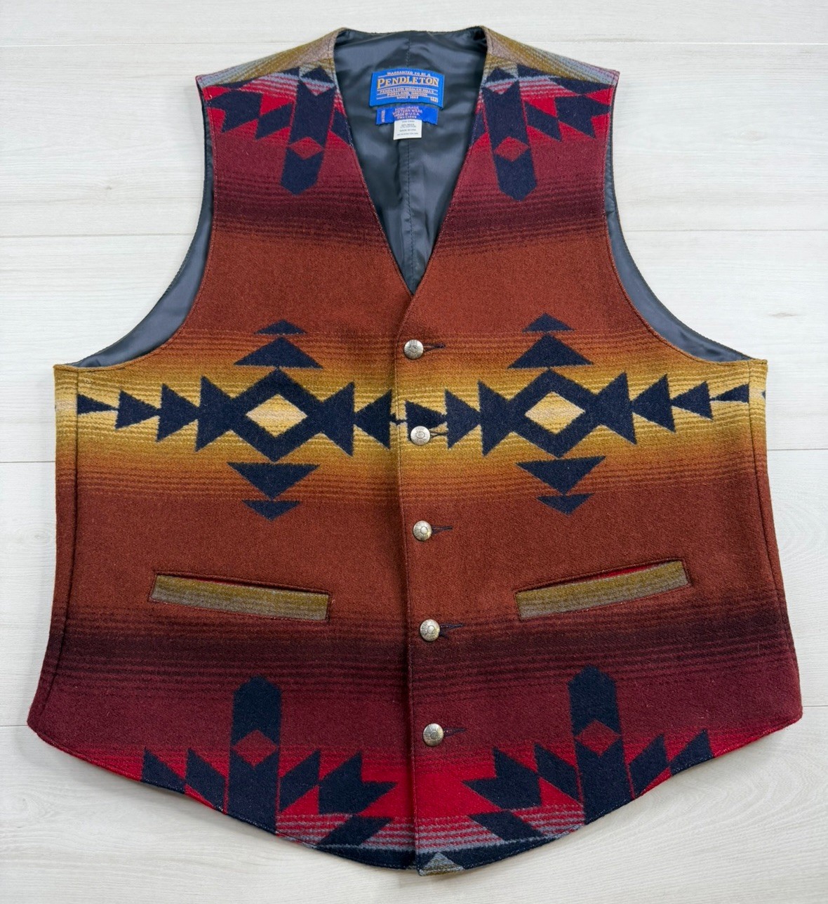 Vtg Pendleton Vest High Grade Western Wear Navajo Aztec Geometric USA Made 42 Vtg Pendleton Vest High Grade Western Wear Navajo Aztec Geometric USA Made 42