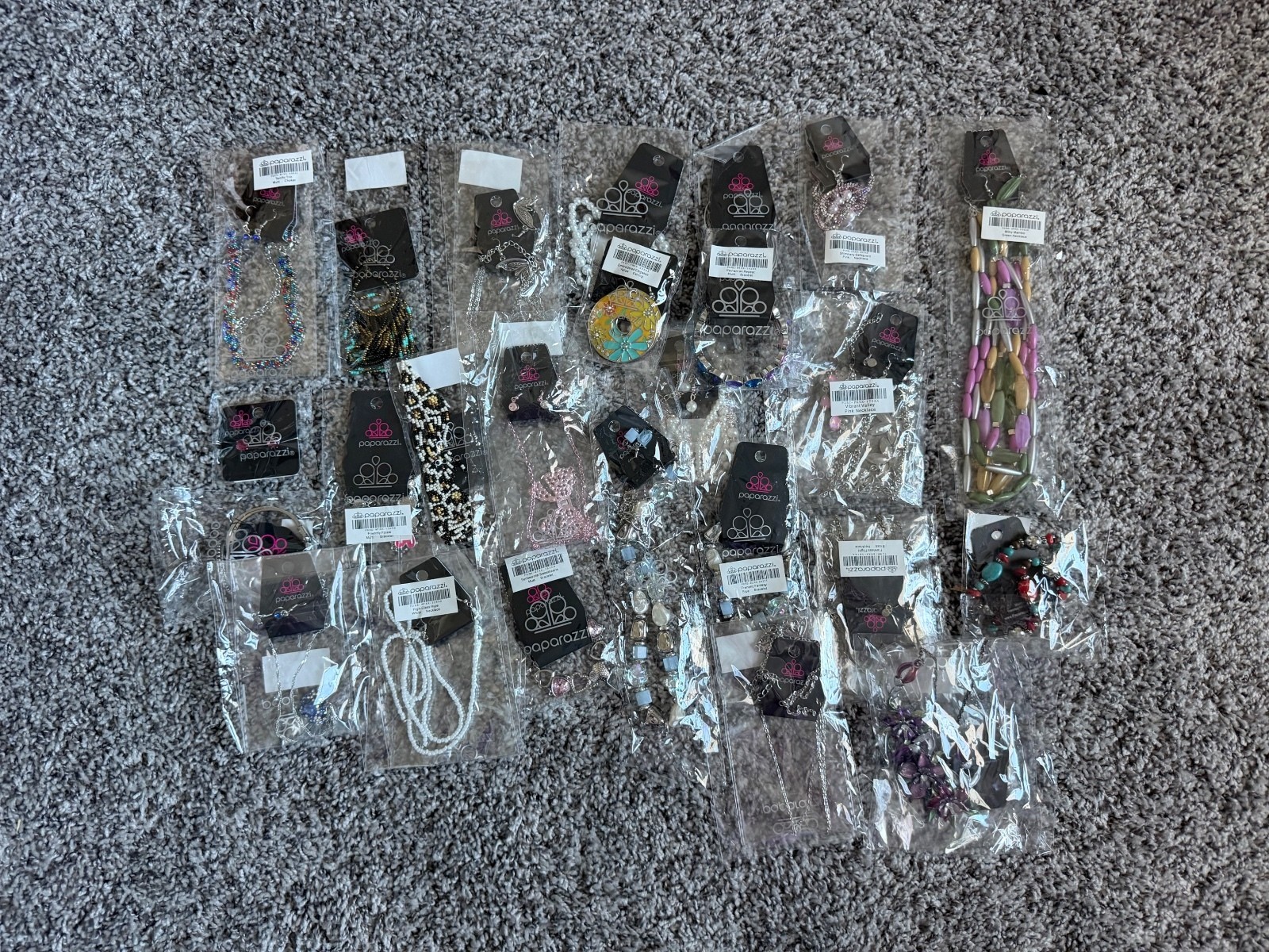 Paparazzi Jewelry Lot of 25, Assorted Mix New Necklaces, Bracelets, Earrings. Paparazzi Jewelry Lot of 25, Assorted Mix New Necklaces, Bracelets, Earrings.