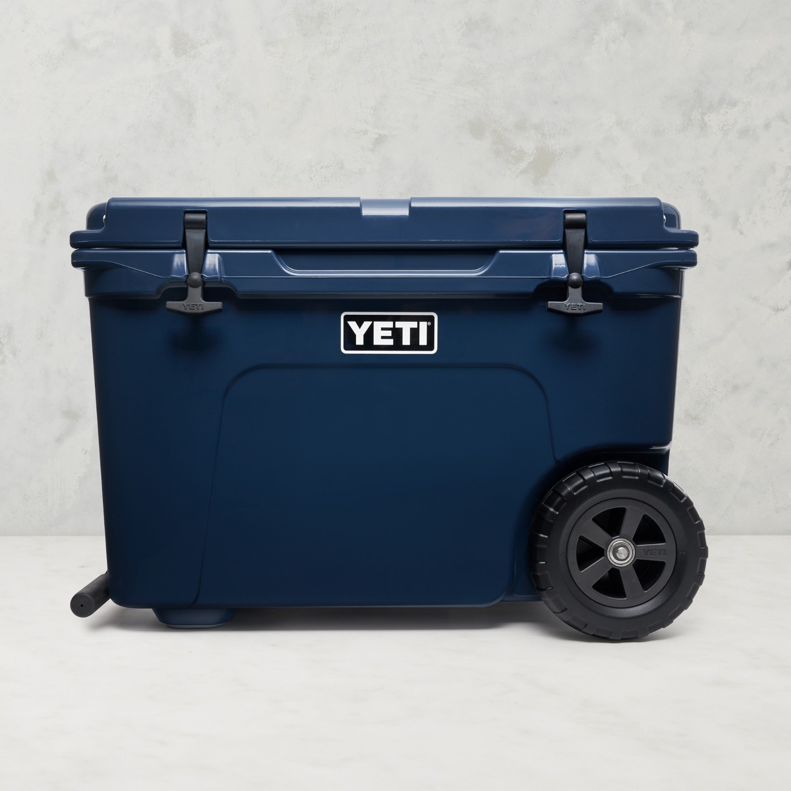NEW - YETI Tundra Haul Wheeled Hard Cooler Portable Insulated Outdoor Ice Chest