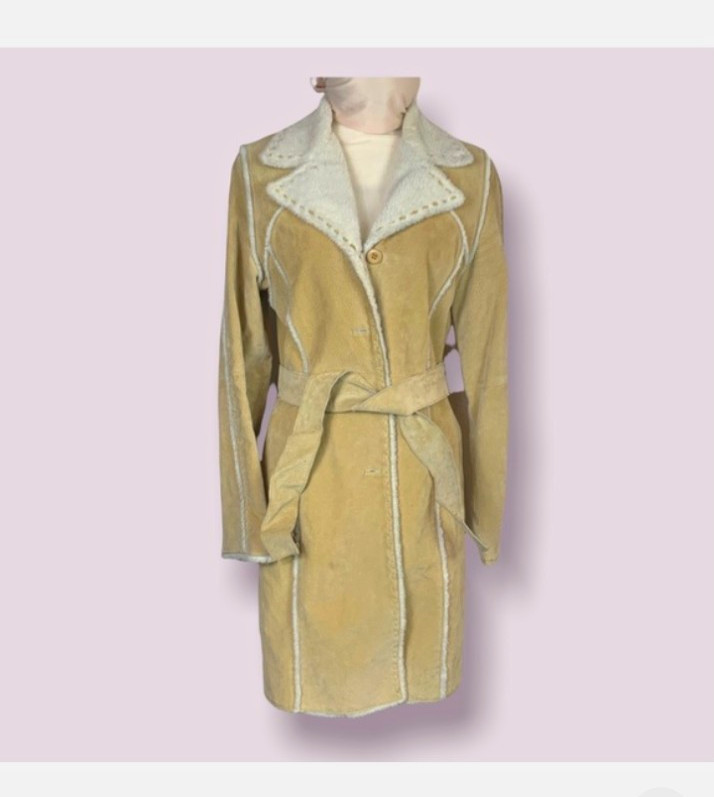 Women\'s Vintage Wet SeaBeige Suede Shearling Lined Belted Mid-Length Coat Size S Women\'s Vintage Wet SeaBeige Suede Shearling Lined Belted Mid-Length Coat Size S