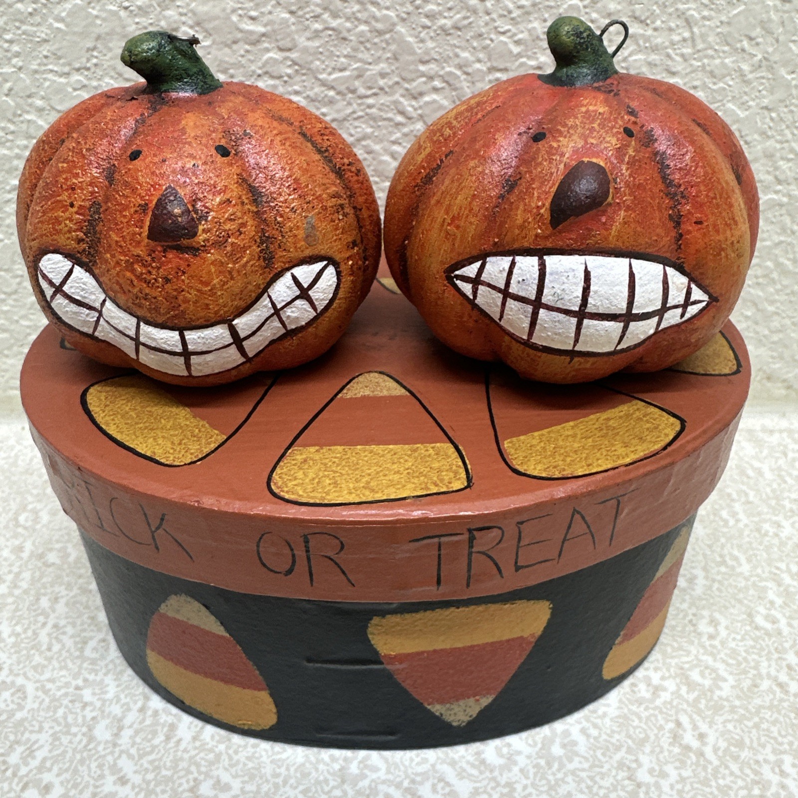 VTG Hand Painted Halloween Spooky Pumpkin Ornaments Folk Art & Candy Corn Box