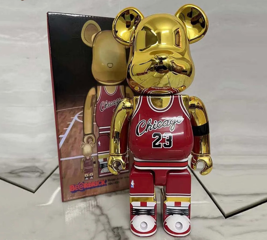 Bearbrick 400% MichaelJordan Chicago Red Gold 28cm Figure With Color LIMITED Bearbrick 400% MichaelJordan Chicago Red Gold 28cm Figure With Color LIMITED