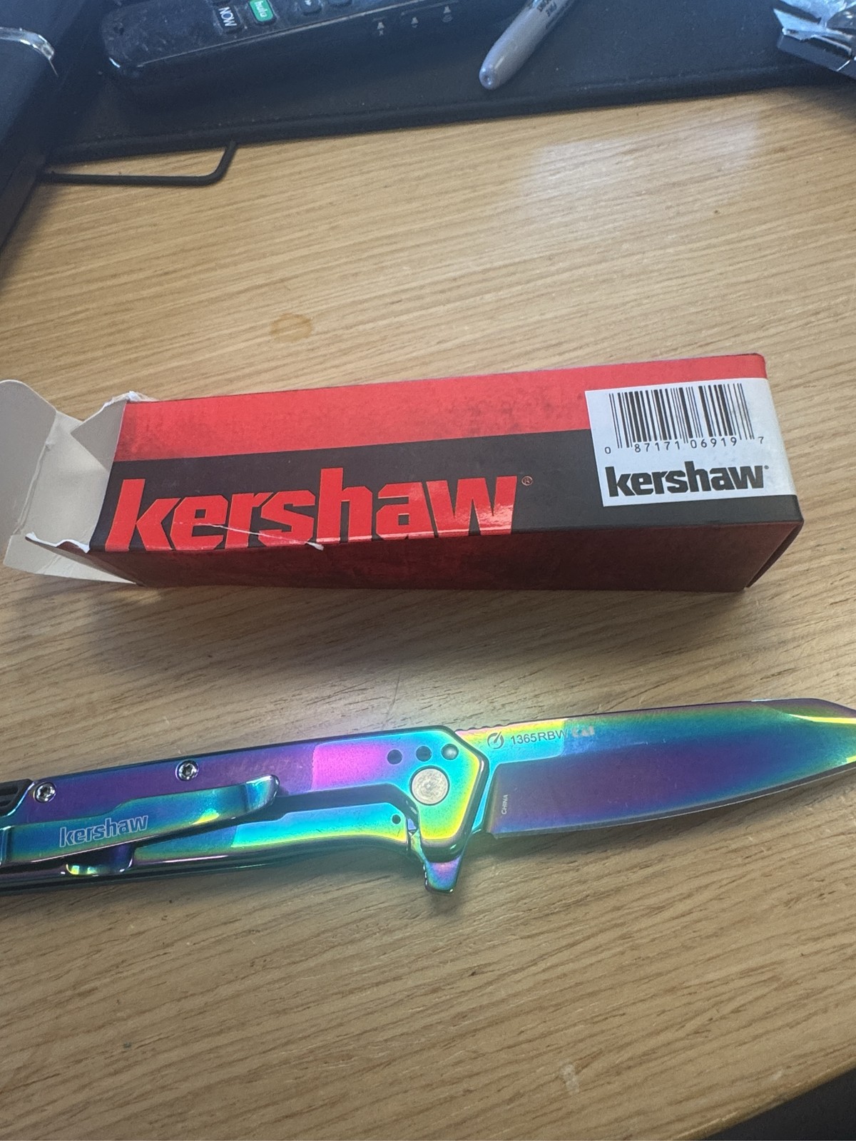 Kershaw Misdirect Rainbow Assisted Folding Knife 1365RBW Tanto Blade Kershaw Misdirect Rainbow Assisted Folding Knife 1365RBW Tanto Blade