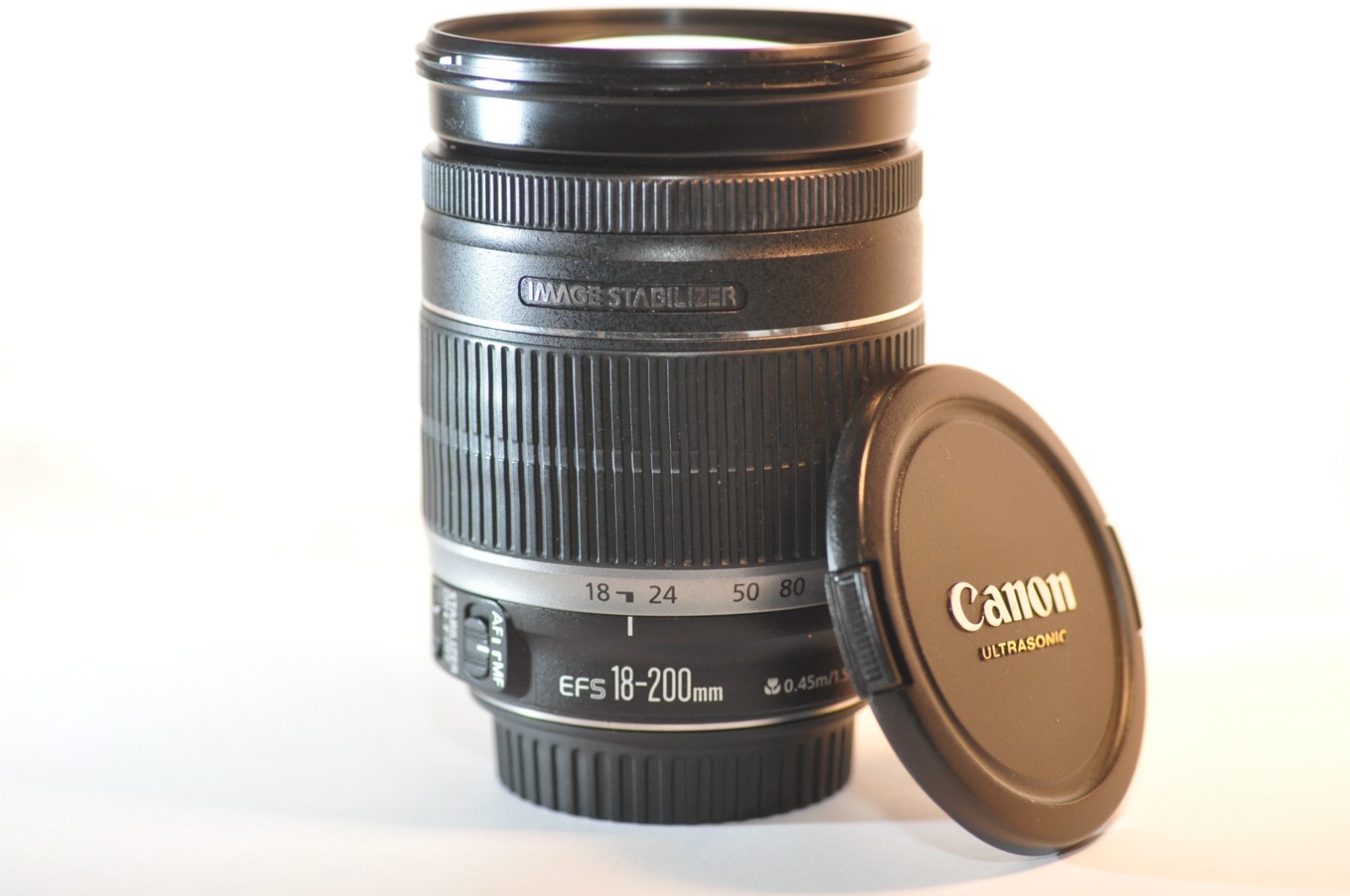 Canon EF-S 18-200mm 3.5-5.6 IS CLEAN lens for EOS Rebel T8 T7 80D 90D 70D 7D SL