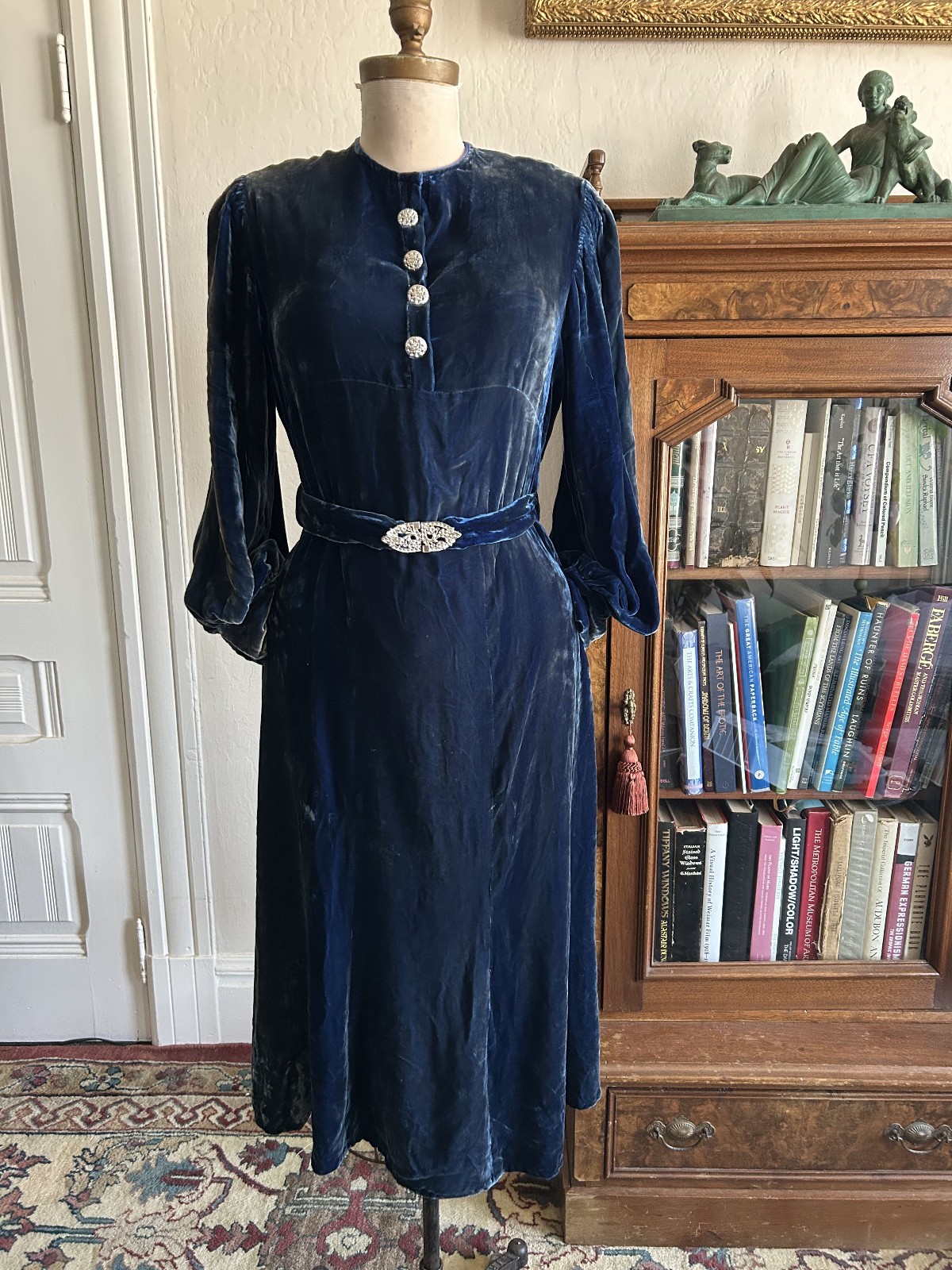 Vintage 1930s Blue Silk Velvet Dress Bias Cut Rhinestone Buckle Long Sleeve 34W Vintage 1930s Blue Silk Velvet Dress Bias Cut Rhinestone Buckle Long Sleeve 34W