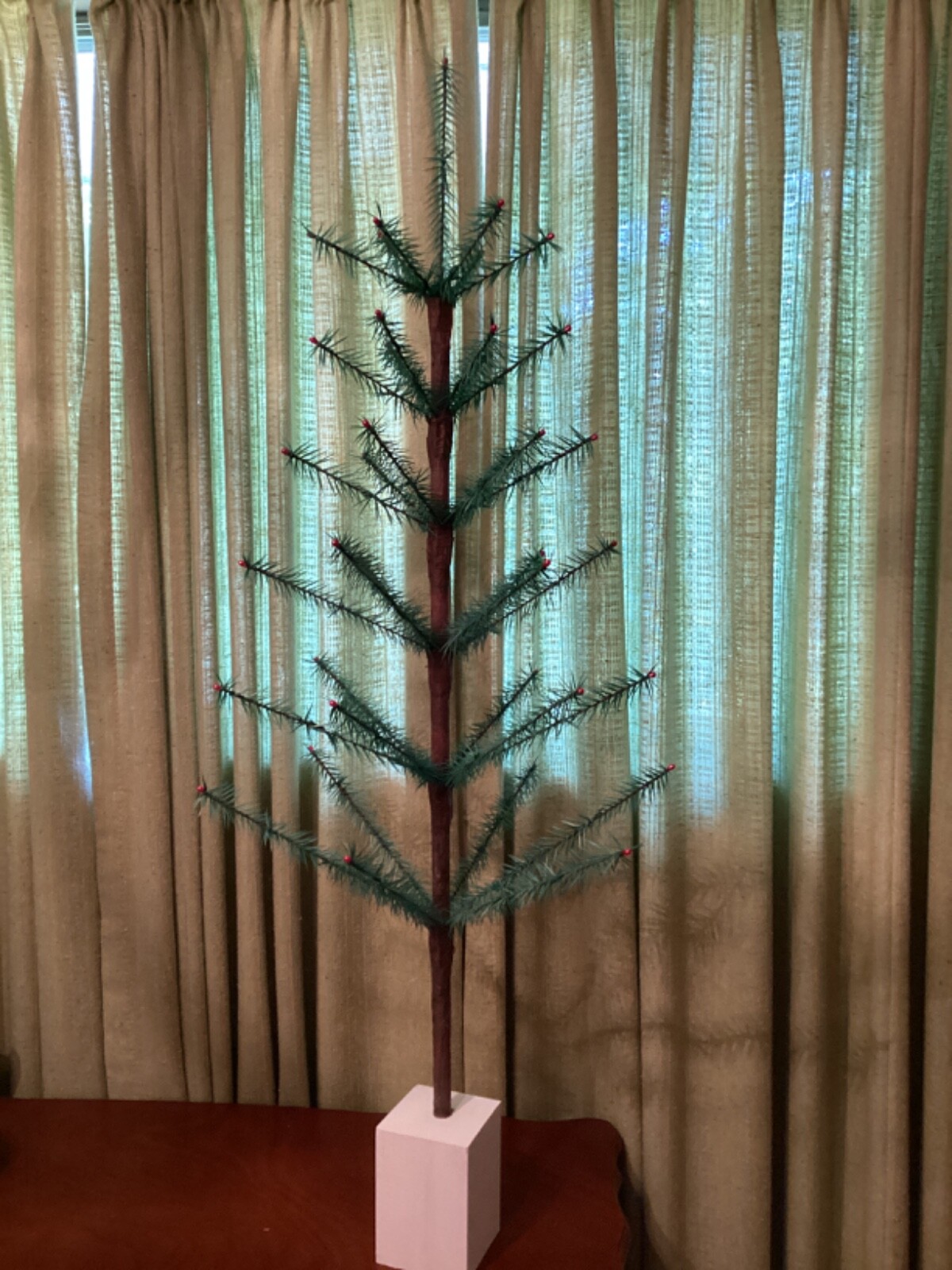 3.5 ft SOFT SAPLING CRUELTY FREE GREEN Feather Tree 😹🥳we’ll make it