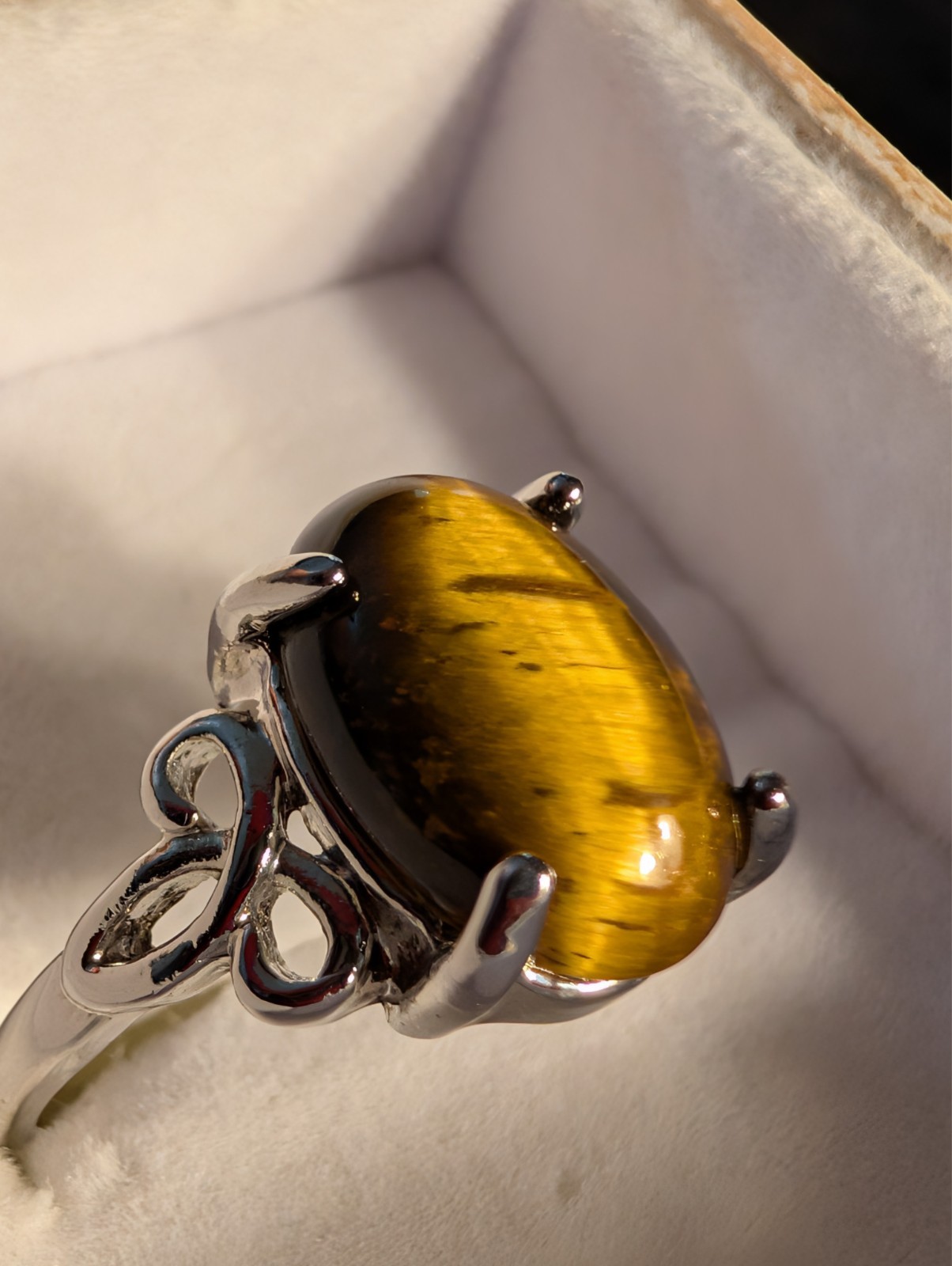 Sterling 925 Natural Mined Tigers Eye Cabochon Handcrafted Celtic Nordic Twist 9 Sterling 925 Natural Mined Tigers Eye Cabochon Handcrafted Celtic Nordic Twist 9