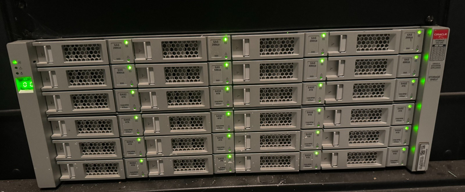LOADED  SUN ORACLE DE2-24C 24 BAY STORAGE 80TB W/PCI SAS3 HBA Cables/Cards