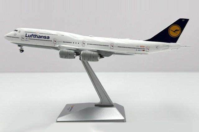 YY74807 YY Wings 747-8I 1/400 Model D-ABYP Lufthansa YY74807 YY Wings 747-8I 1/400 Model D-ABYP Lufthansa