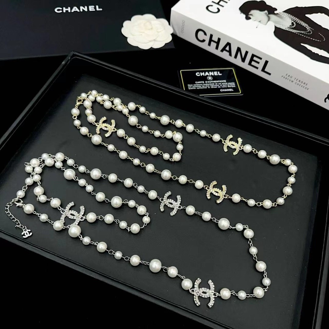 Charm Pearl Metal Plated Necklace 8 Charm Pearl Metal Plated Necklace 8