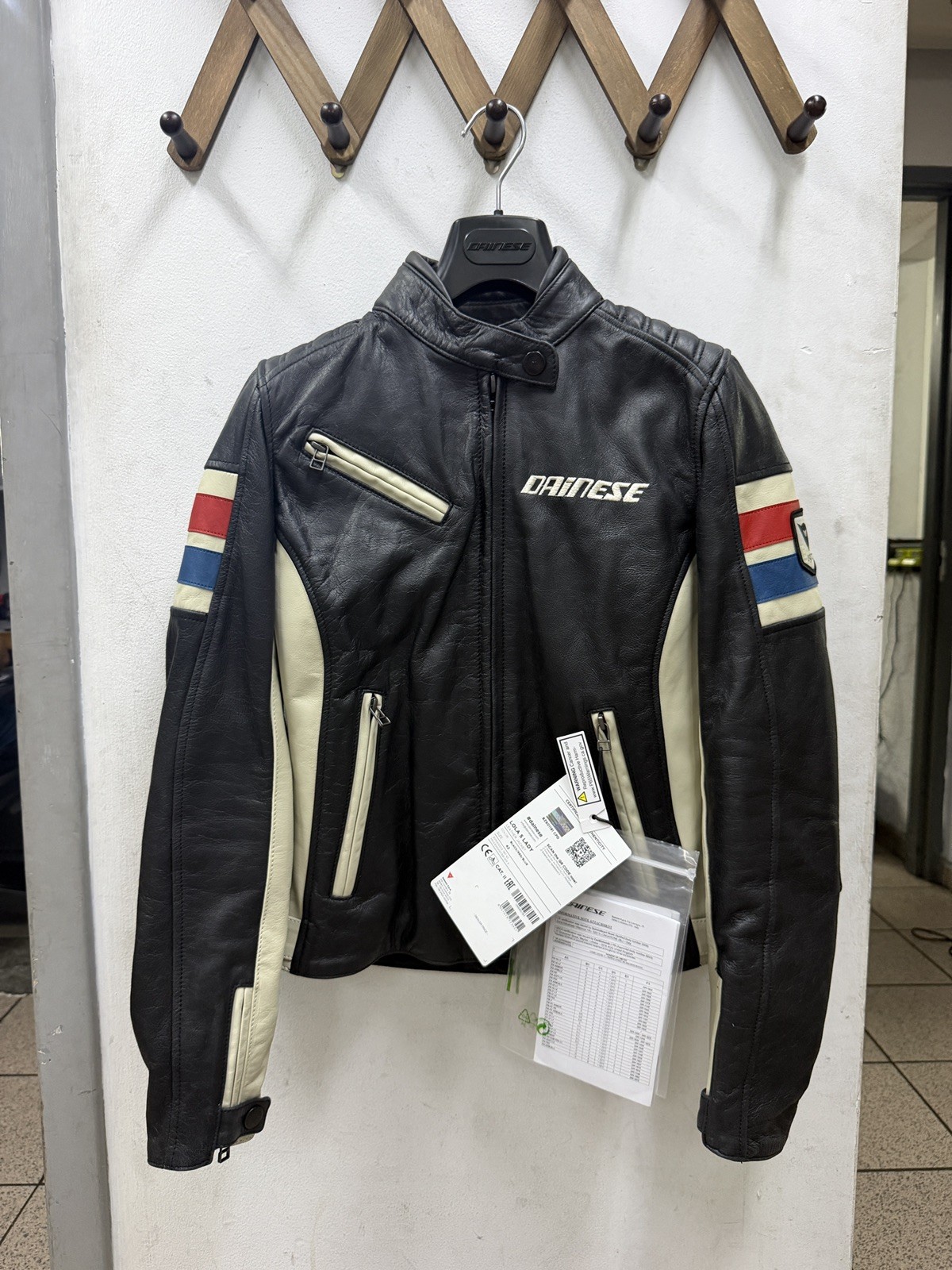 Dainese Woman’s Lola Jacket 5, Size 42 Dainese Woman’s Lola Jacket 5, Size 42