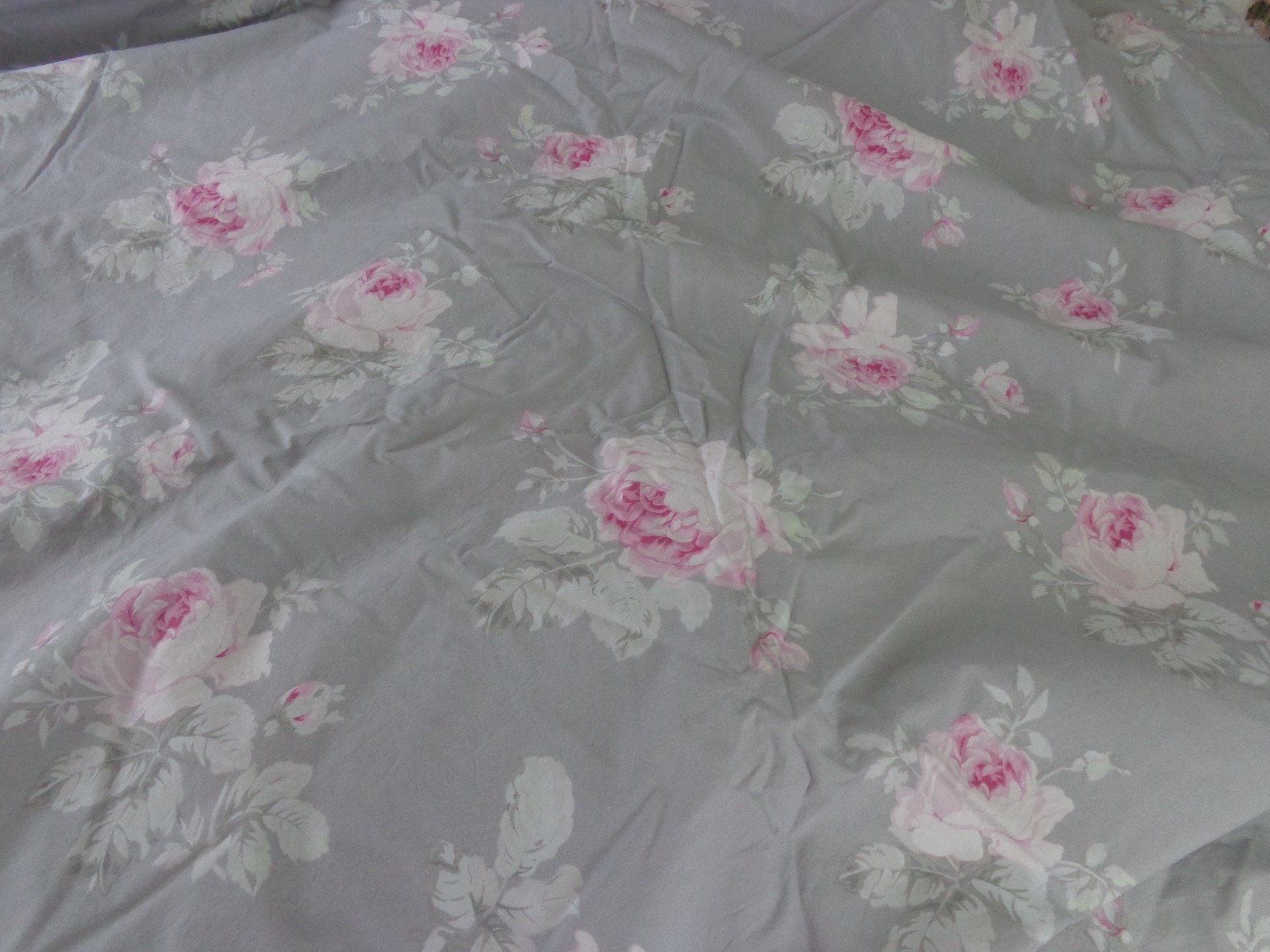 NEW IN BAG RACHEL ASHWELL SHABBY CHIC COUTURE TWIN DUVET ROSE MAJESTY PINK GRAY NEW IN BAG RACHEL ASHWELL SHABBY CHIC COUTURE TWIN DUVET ROSE MAJESTY PINK GRAY