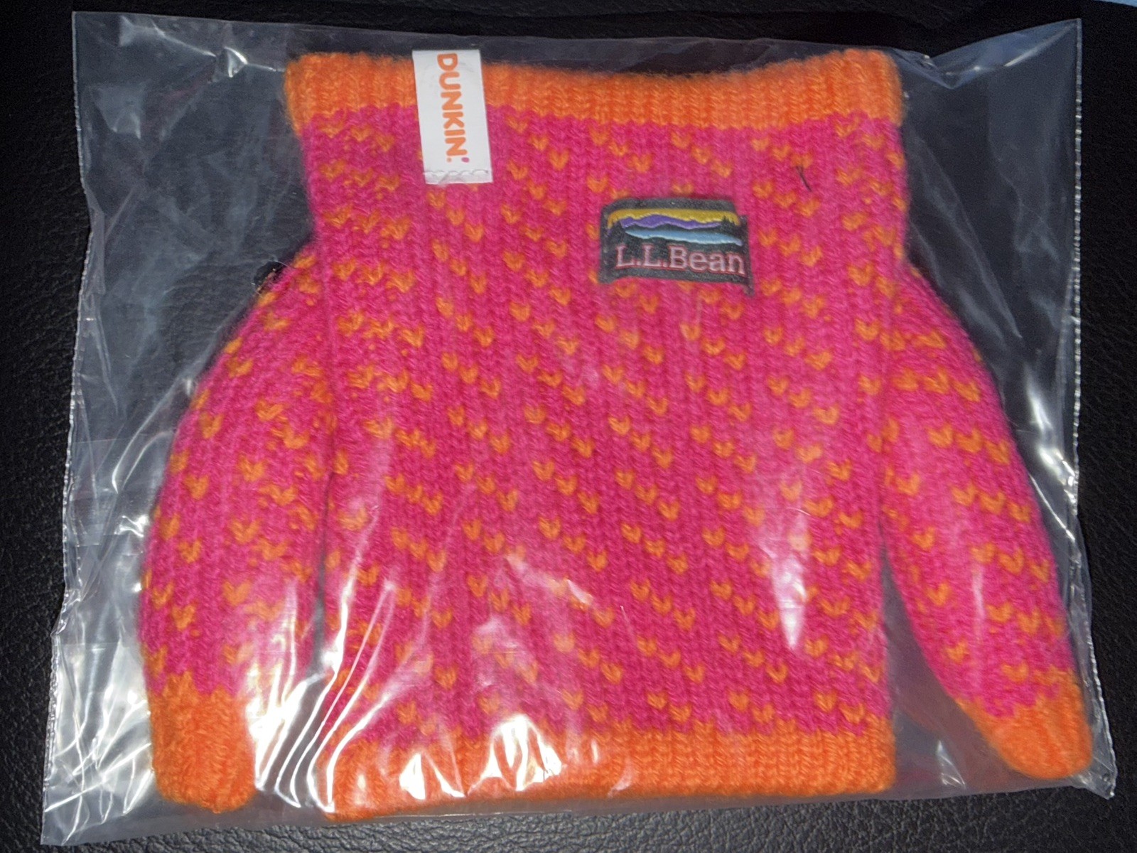 2026 LIMITED EDITION DUNKIN’ L.L. BEAN SWEATER CUP SLEEVE IN HAND *RARE* 2026 LIMITED EDITION DUNKIN’ L.L. BEAN SWEATER CUP SLEEVE IN HAND *RARE*