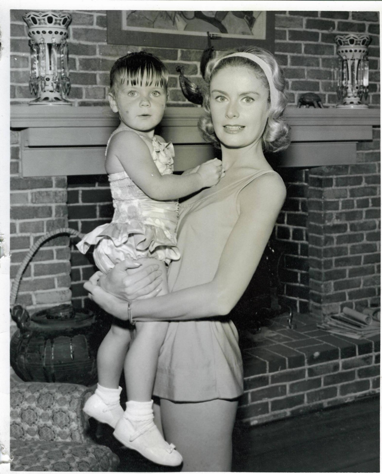 DIANA HYLAND AND CHILDSTAR TAMMY LOCKE FROM \