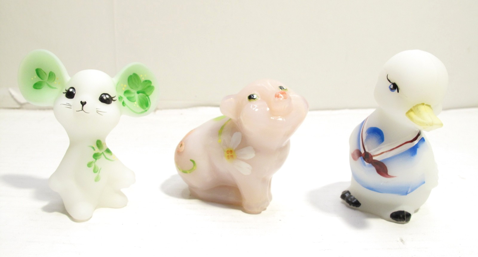 Lot of 3 Vintage FENTON Hand-Painted Signed Figurines Mouse Pig Duck Lot of 3 Vintage FENTON Hand-Painted Signed Figurines Mouse Pig Duck