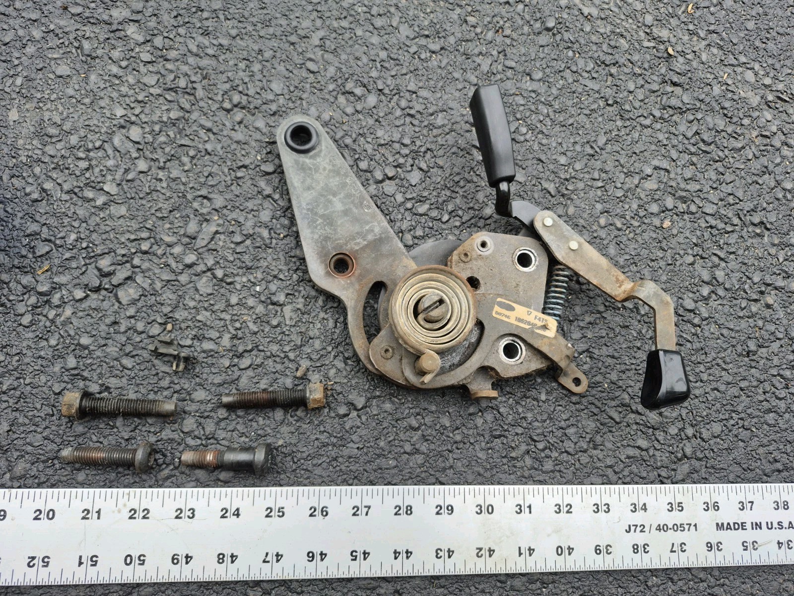 92-96 Ford Truck Bronco Front Passenger Bucket Seat Ratchet Recliner Adjuster 92-96 Ford Truck Bronco Front Passenger Bucket Seat Ratchet Recliner Adjuster