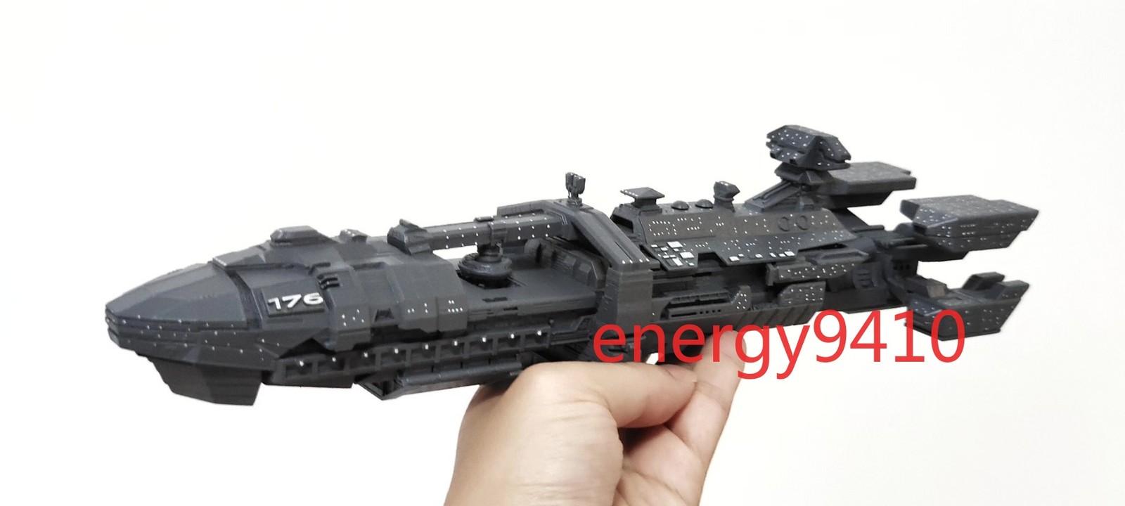 Starship Troopers Roger Young GK Resin Painted Model Spaceship Finished Gifts