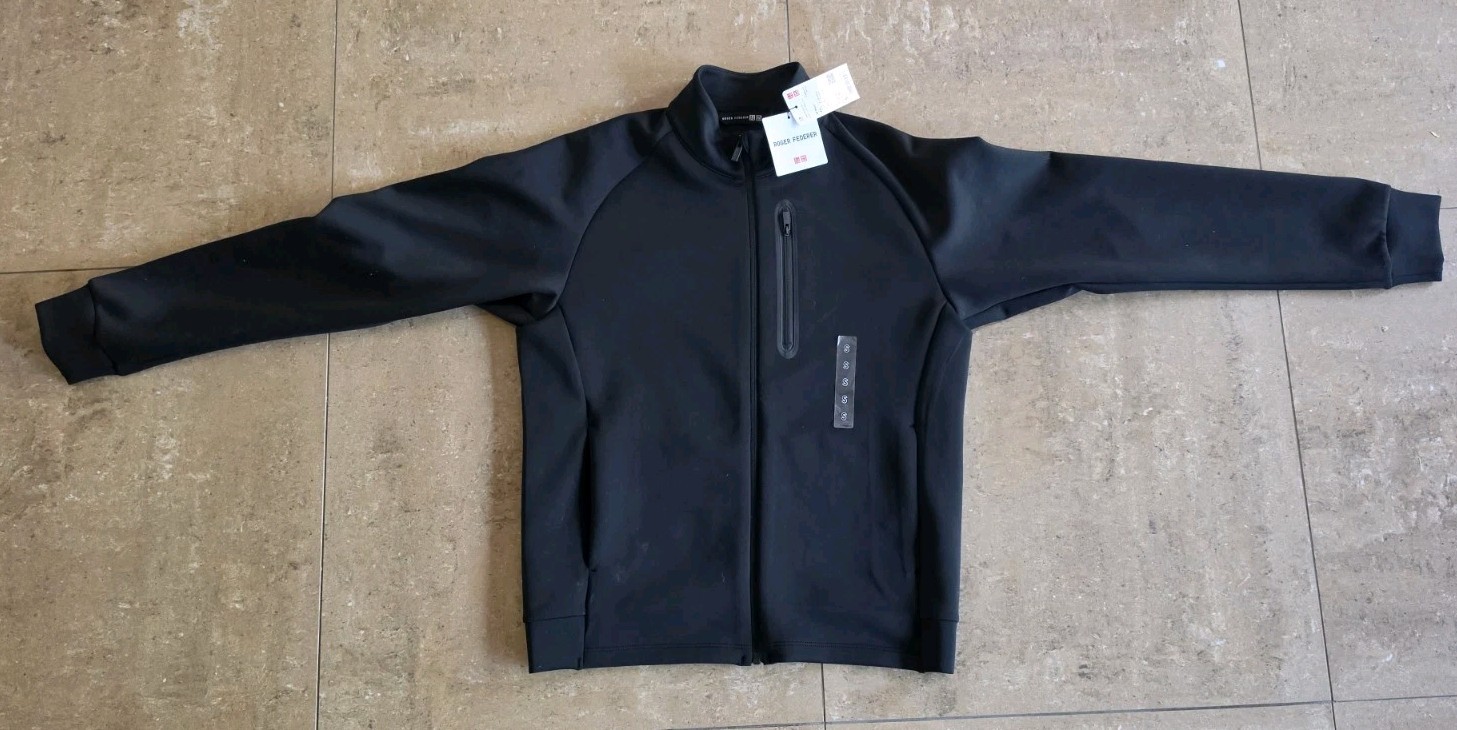 *NEW* UNIQLO ROGER FEDERER DRY Stretch Sweat Jacket Men Unisex SZ SMALL - BLACK