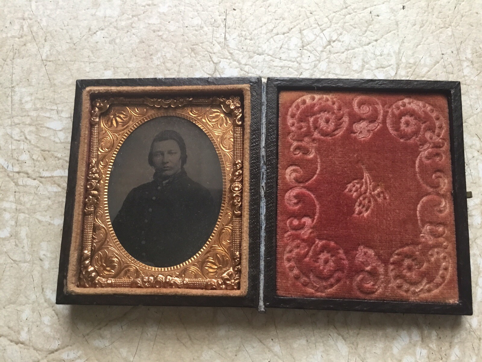 TINTYPE NATIVE AMERICAN INDIAN CHARLIE 3C TAX STAMP 1864 1868 SOLDIER CiVIL WAR TINTYPE NATIVE AMERICAN INDIAN CHARLIE 3C TAX STAMP 1864 1868 SOLDIER CiVIL WAR
