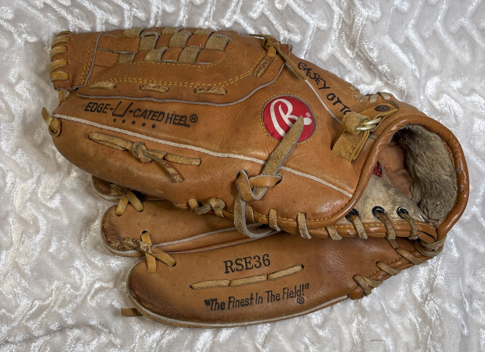 Ryne Sandberg Rawlings Signature Series Glove Rare LHT