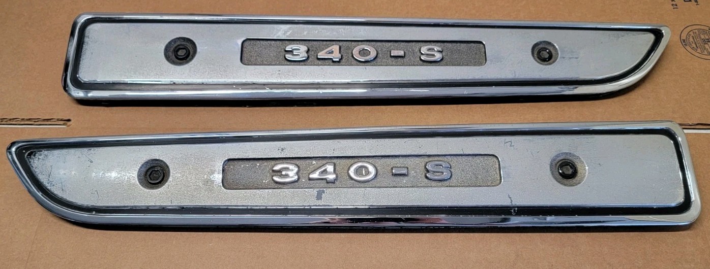 68 BARRACUDA 340-S HOOD INSERTS - cuda PLYMOUTH 1968 formula S PLYMOUTH Original