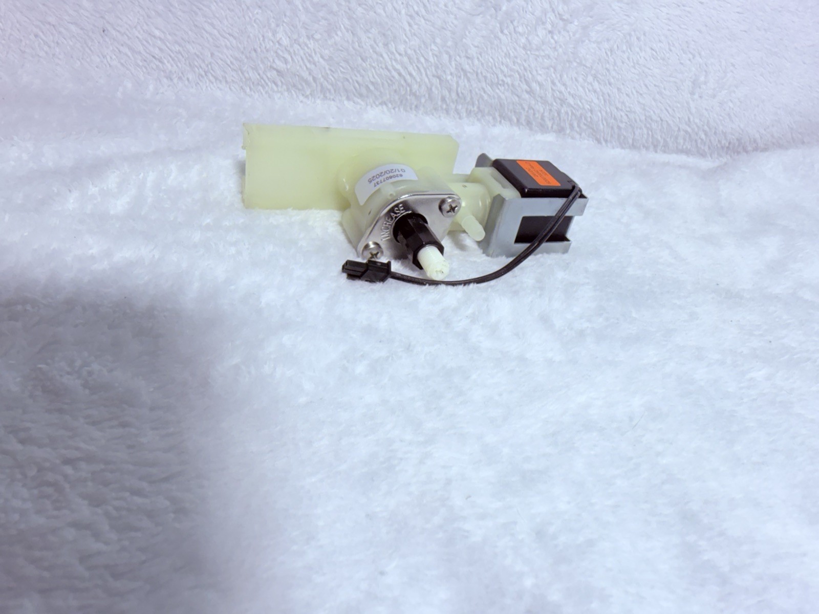 Cornelius Valve Assembly Grappa Water 620607737 Cornelius Valve Assembly Grappa Water 620607737