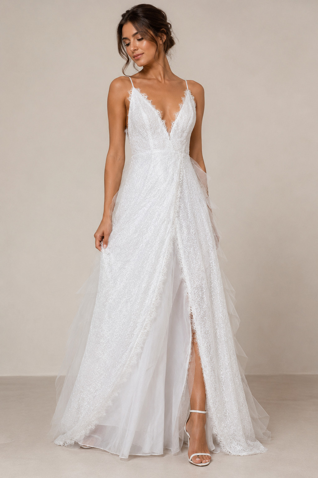 A-Line/Princess Tulle Applique V-neck Sleeveless Sweep/Brush Train Wedding Dress A-Line/Princess Tulle Applique V-neck Sleeveless Sweep/Brush Train Wedding Dress
