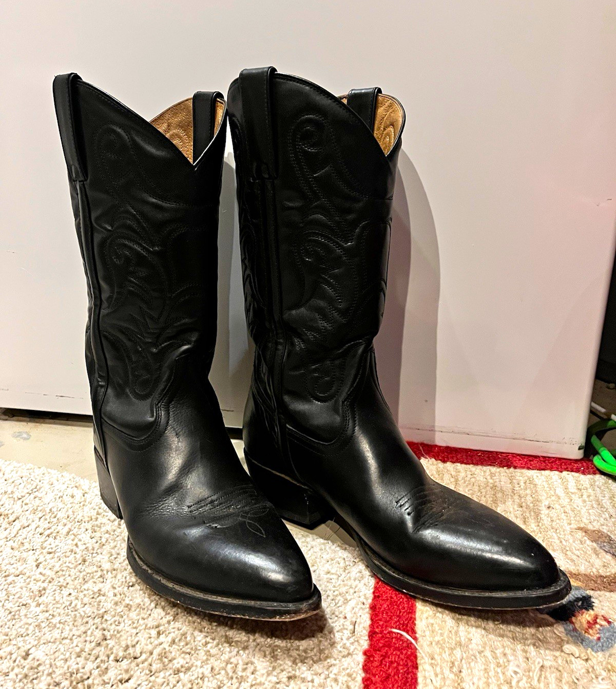 Frye 2026 Bruce Pull On Men’s Black Leather Western Cowboy Boots, size 10.5 Frye 2026 Bruce Pull On Men’s Black Leather Western Cowboy Boots, size 10.5