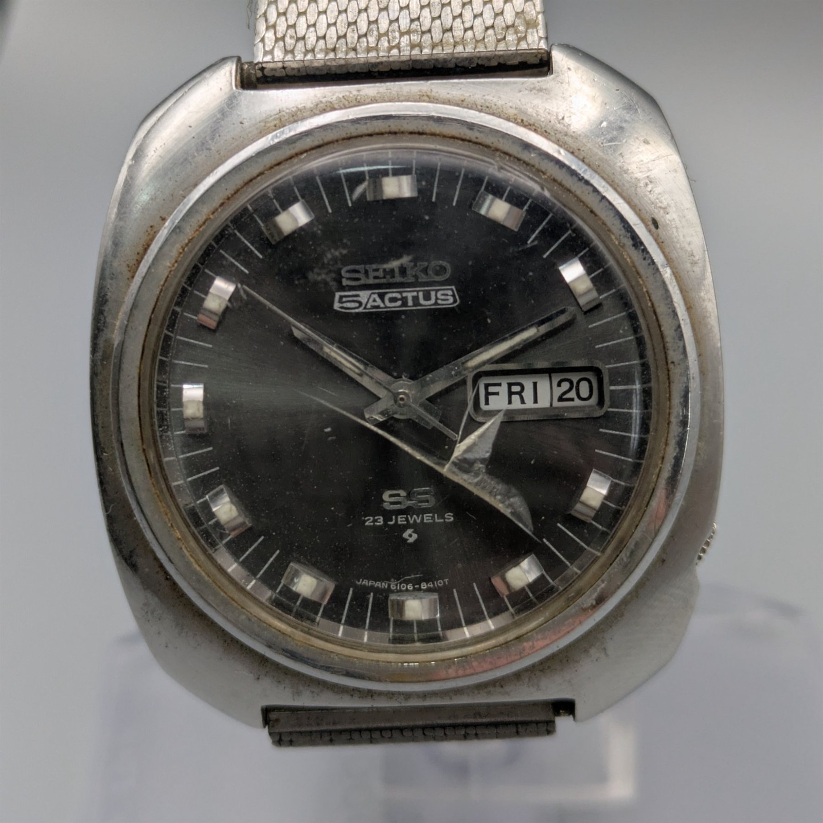 SEIKO 5 Actus SS 6106-8430 23 Jewels Automatic Day-Date Men\'s Watch JAPAN