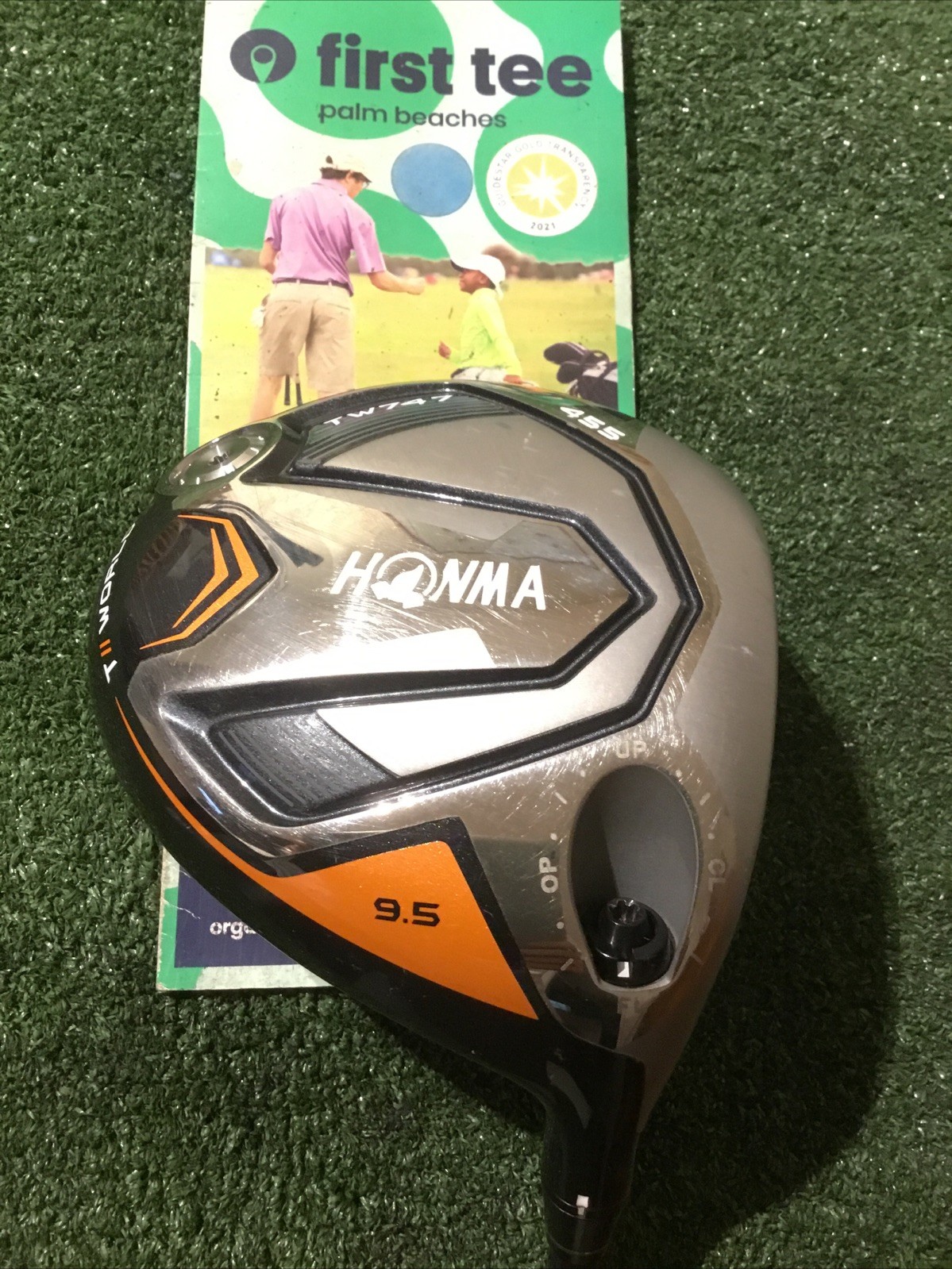 HONMA T WORLD TW 747 455 9.5* Driver X-Stiff 60g Vizard Graphite Shaft (45”) VGC HONMA T WORLD TW 747 455 9.5* Driver X-Stiff 60g Vizard Graphite Shaft (45”) VGC