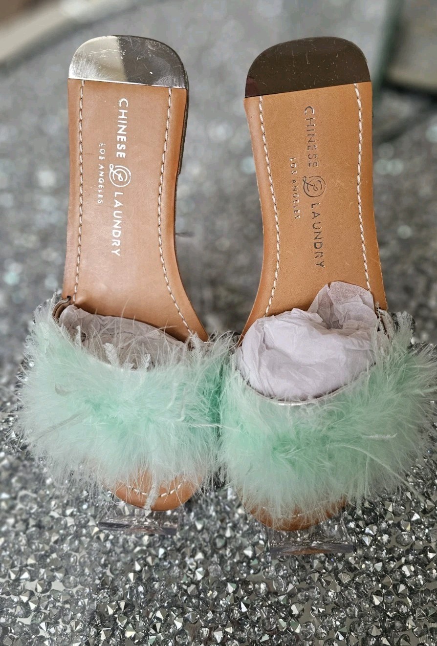 CHINESE LAUNDY ZOEY MARABOU FEATHER SLIDES WOMEN\'S SIZE 8 CHINESE LAUNDY ZOEY MARABOU FEATHER SLIDES WOMEN\'S SIZE 8