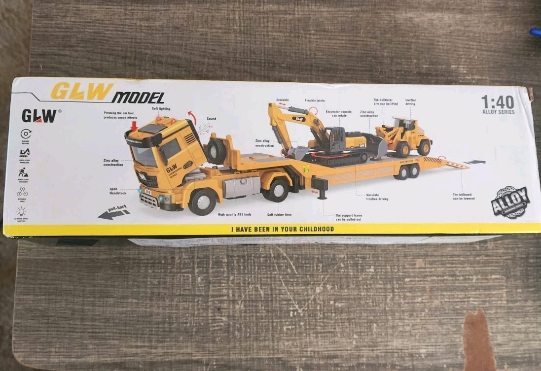 Die-cast Construction Toys Set w/Semi Truck, Excavator, Bulldozer 1:40 Die-cast Construction Toys Set w/Semi Truck, Excavator, Bulldozer 1:40