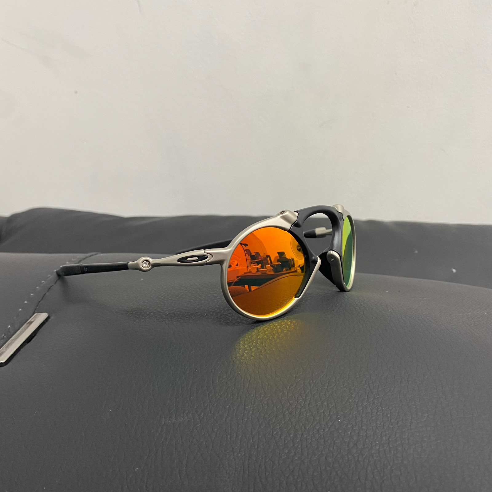 Oakley Madman X Metal Retro Polarized Sunglasses Red Lens Silver Vintage Oakley Madman X Metal Retro Polarized Sunglasses Red Lens Silver Vintage