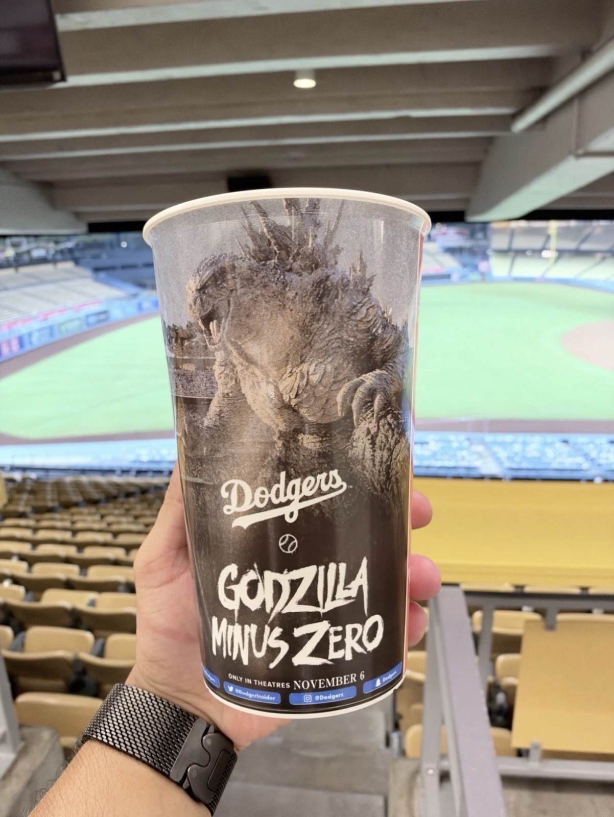 LA Dodgers Godzilla Minus Zero Souvenir Cup 9/24/26 Made In USA LA Dodgers Godzilla Minus Zero Souvenir Cup 9/24/26 Made In USA