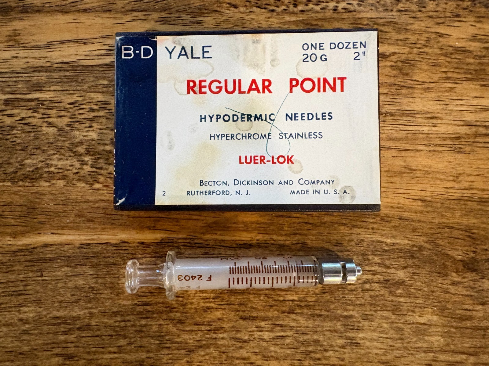 Vintage 1950s B-D Yale Glass Syringe Medical Collectible w/ Original Box
