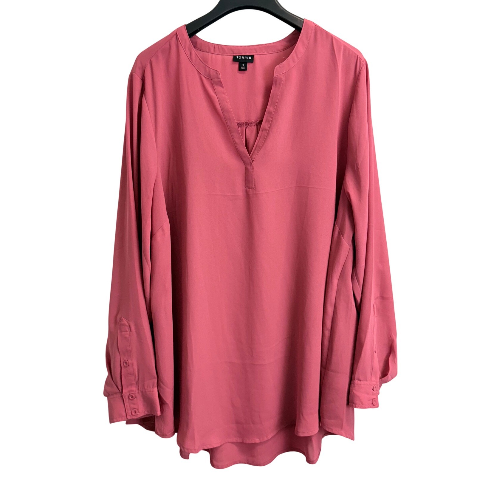 Torrid Pink Georgette Split Neck Roll Tab Sleeve Blouse Size 3 Plus 3X Torrid Pink Georgette Split Neck Roll Tab Sleeve Blouse Size 3 Plus 3X