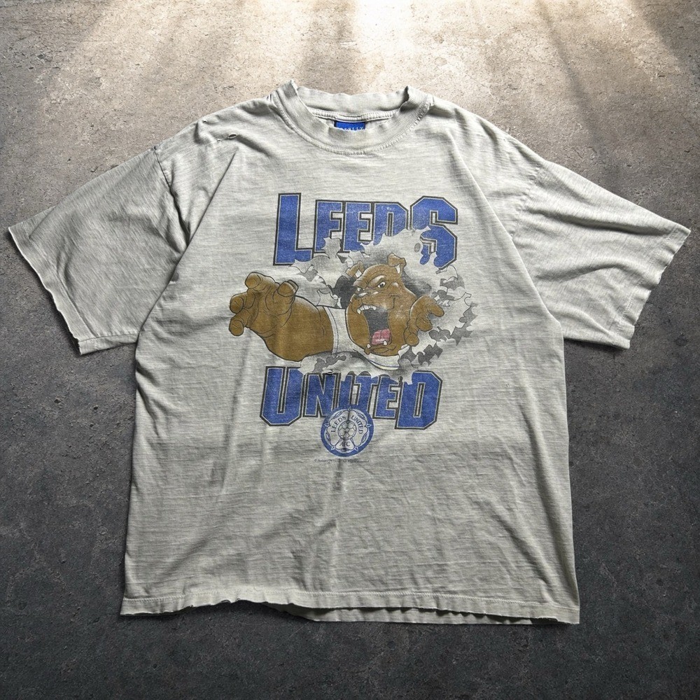 Vintage Leeds United AFC Nutmeg Bulldog Graphic T-Shirt Grey XL 90s Retro Baggy Vintage Leeds United AFC Nutmeg Bulldog Graphic T-Shirt Grey XL 90s Retro Baggy