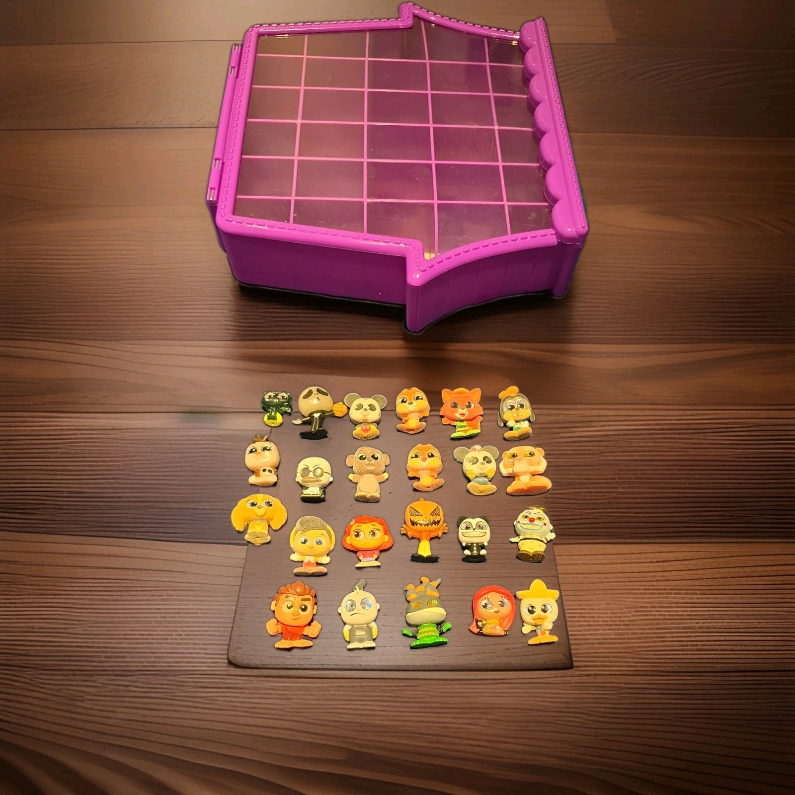Disney Doorables Lot of 23 Figures and Purple Ultimate Collector\'s Carrying Case Disney Doorables Lot of 23 Figures and Purple Ultimate Collector\'s Carrying Case