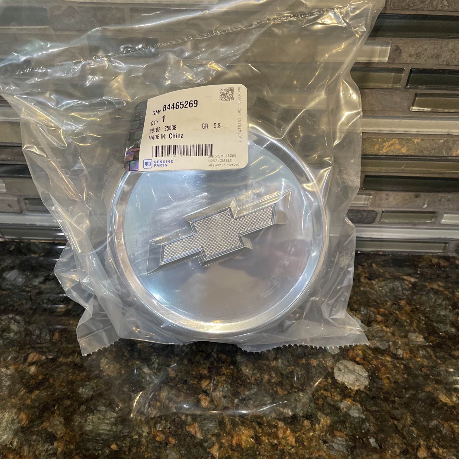2015-2020 Silverado 2500HD 3500HD Chrome Center Cap 22909149 w/ 18 2015-2020 Silverado 2500HD 3500HD Chrome Center Cap 22909149 w/ 18