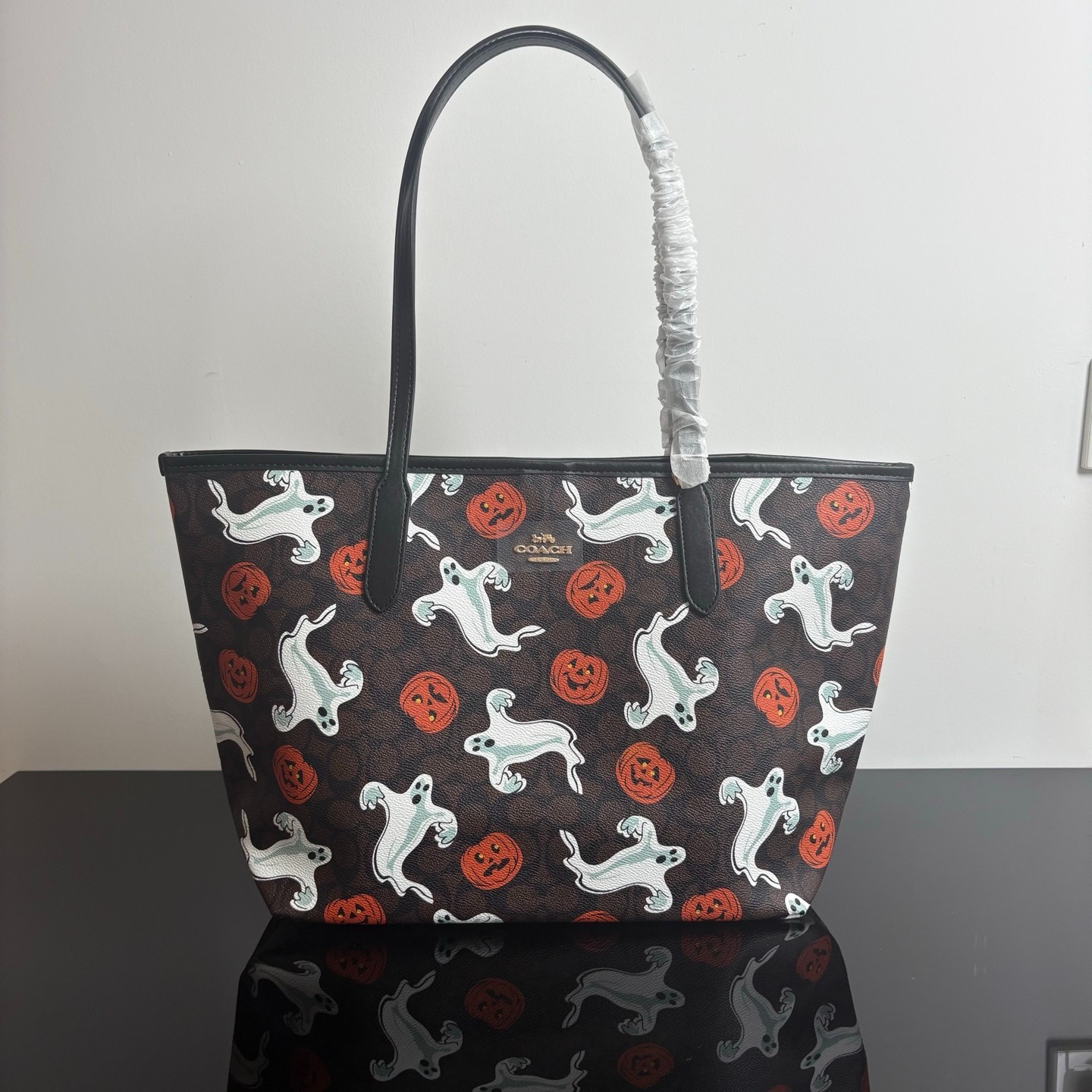 NWT CCE69 City Tote Bag Pumpkin Halloween Holidays NWT CCE69 City Tote Bag Pumpkin Halloween Holidays