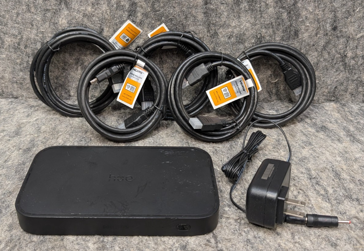 Philips Hue HDMI Sync Box 8K (9290034996) - Newest Version