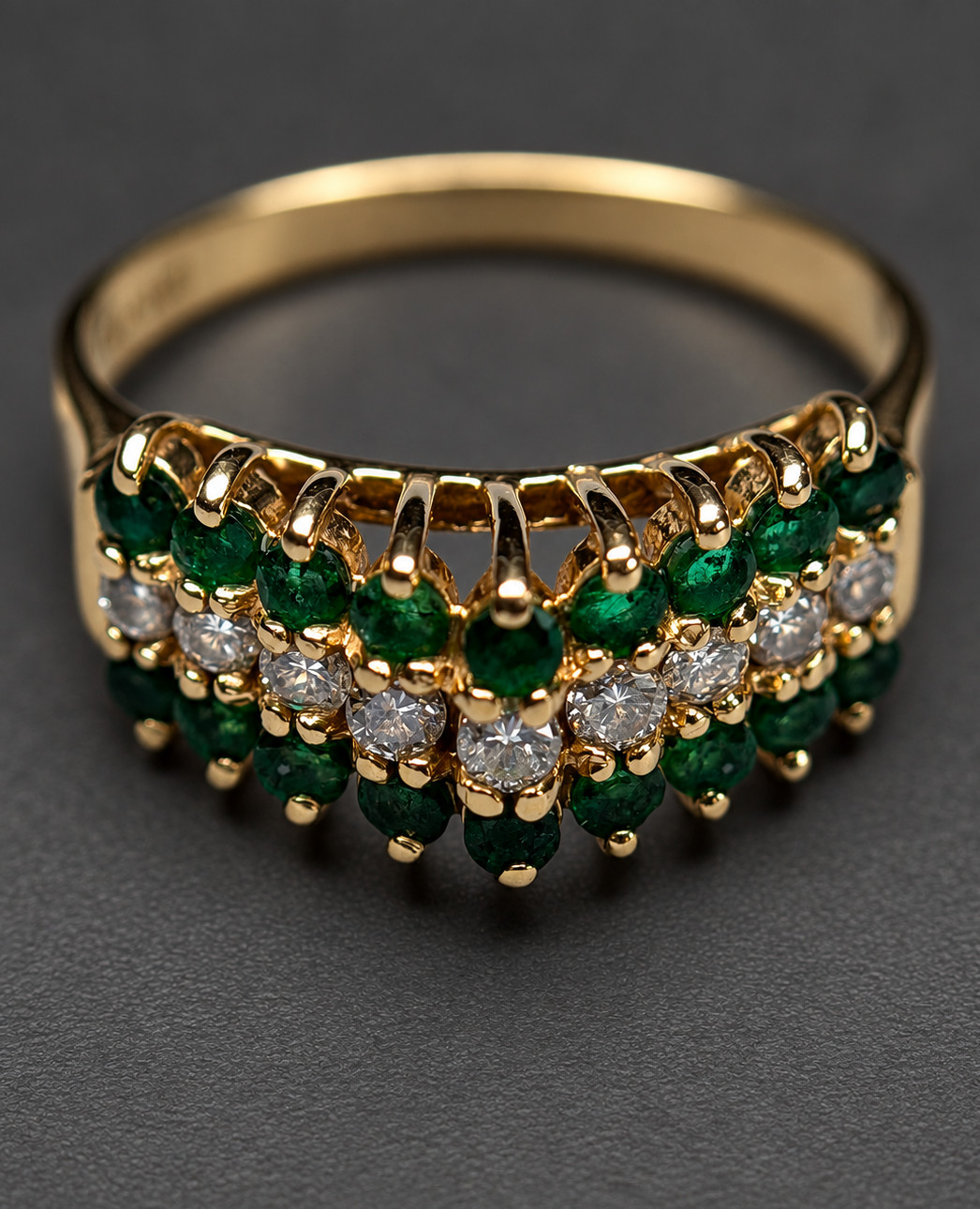 Women's Effy 14K Yellow Gold Emerald & Diamond Ring Size 7.25 Women's Effy 14K Yellow Gold Emerald & Diamond Ring Size 7.25