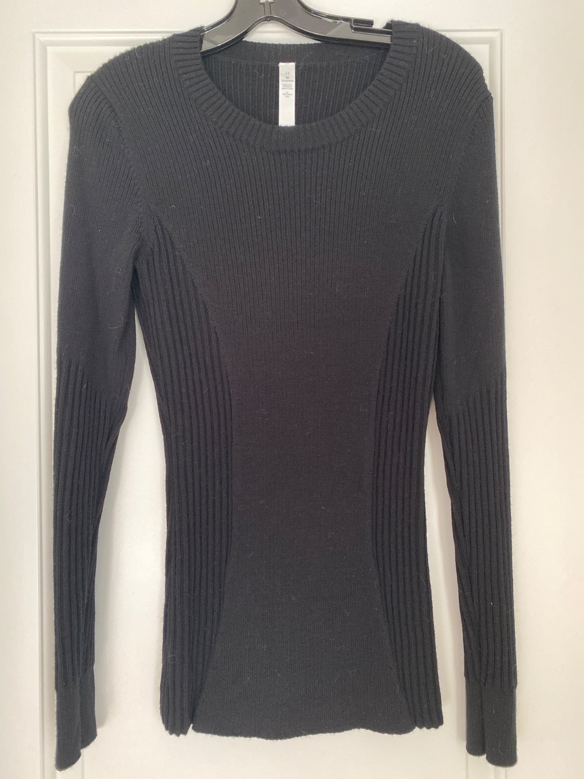 Lululemon 100% Merino Wool Pullover Sweater Womens Size 12 Black RIb Knit Lululemon 100% Merino Wool Pullover Sweater Womens Size 12 Black RIb Knit