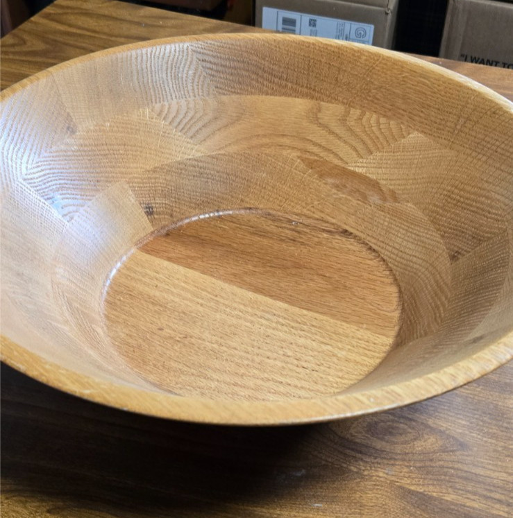 Original Walnut Bowl Factory Store - 14 Inch Bowl - Missouri - Vintage Original Walnut Bowl Factory Store - 14 Inch Bowl - Missouri - Vintage